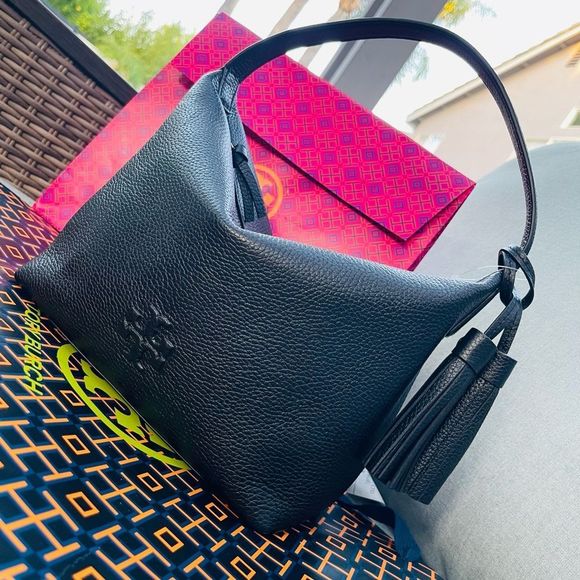 New Tory Burch Thea mini hobo bag 🖤 - Picture 8 of 8